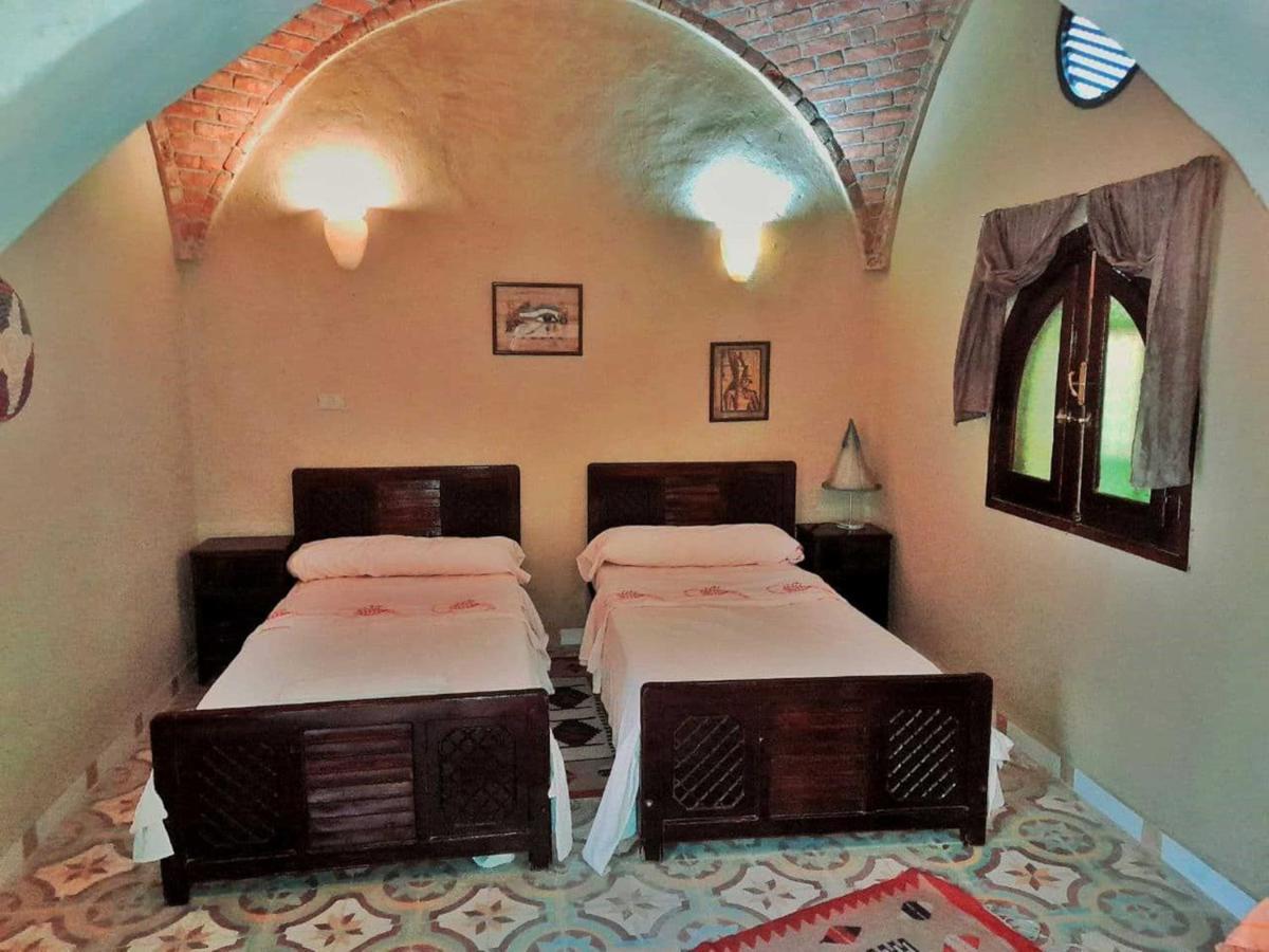 Pensjonat Scorpion House 2*