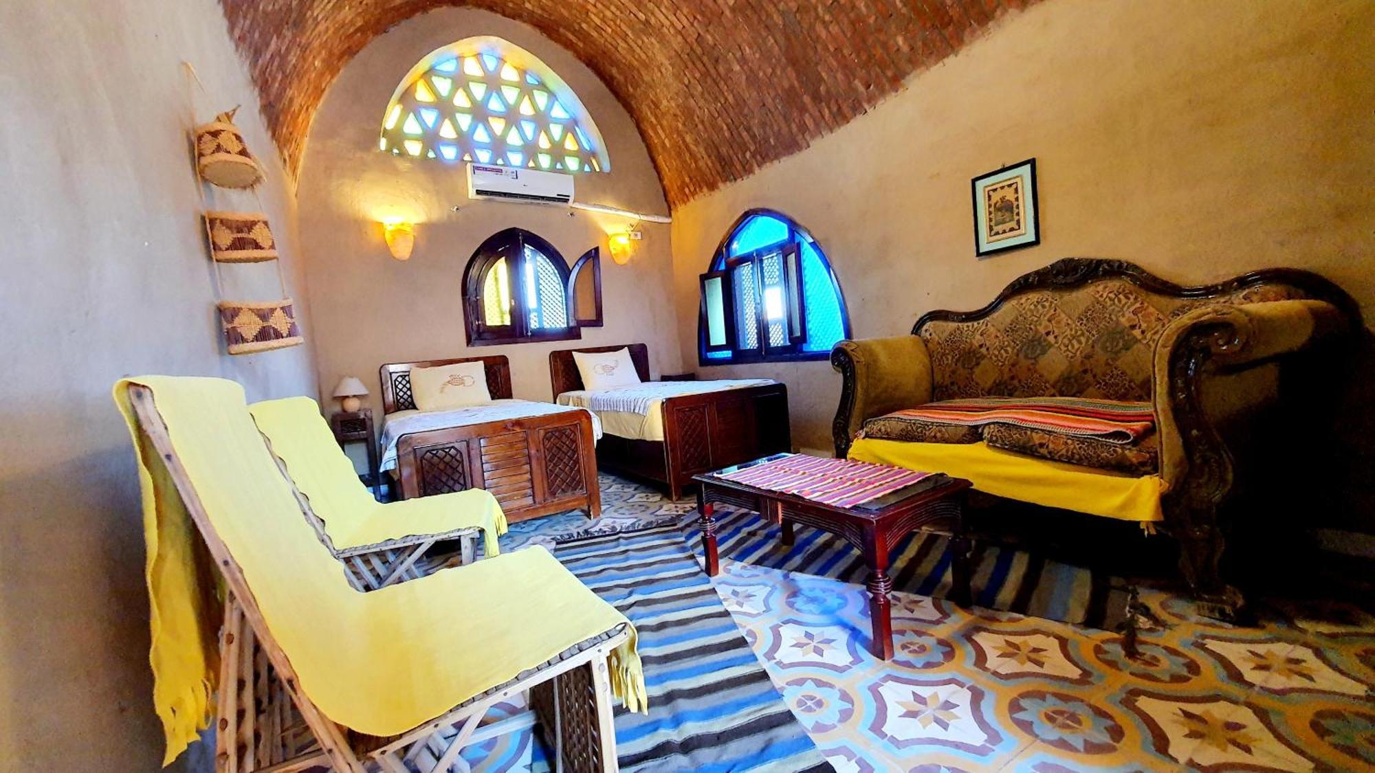 Scorpion House Pensjonat 2*